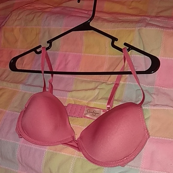 Bras - Picture 1 of 1